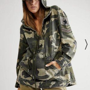Free People Ember Military Pullover Hooded Jacket in Olive Combo